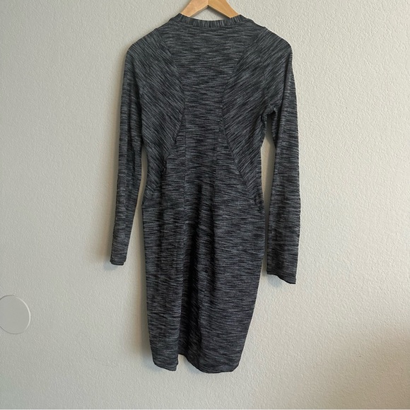 Lululemon &go Where-To Dress *Long Sleeve Size 6 - Picture 5 of 13